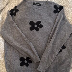 Tricotonic Gray Sweater with Black Floral Design